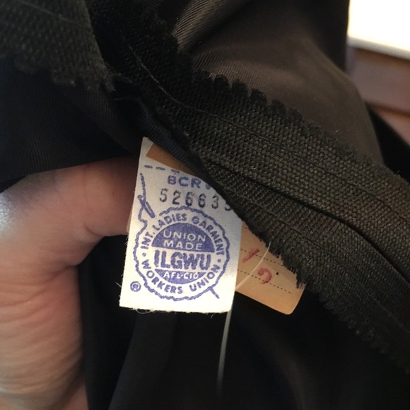 Beautiful 60s Vintage ILGWU Dress - Picture 8 of 10